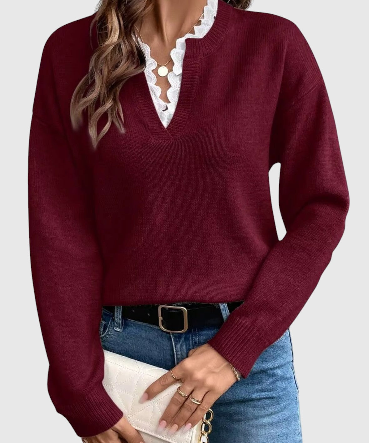Karolina | Elegáns csipkés V-nyakú pulóver